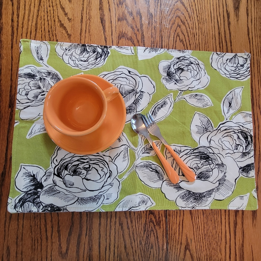 World Market Placemats (2) NWT ~ Black & Green Floral Pattern